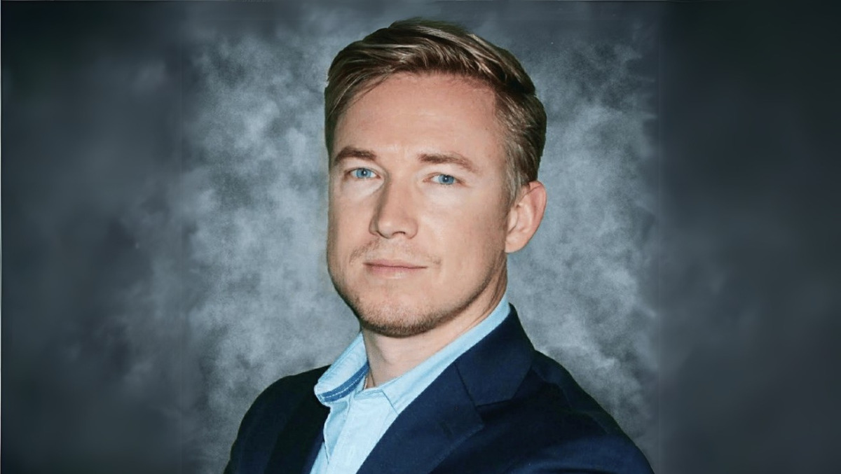 Harnessing Automation and AI to Transform IT and Business Management Harnessing Automation and AI to Transform IT and Business Management