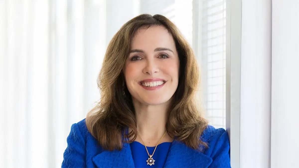 Ps   ana pinczuk   headshot