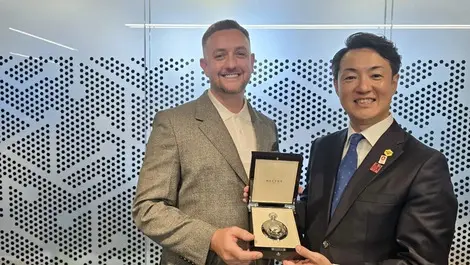 David taylor founder and managing director of aruga cyber and the mayor of osaka hideyuki yokoyama