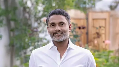 Ps aneal vallurupalli headshot