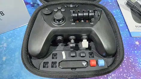 Honeycomb echo aviation controller 03